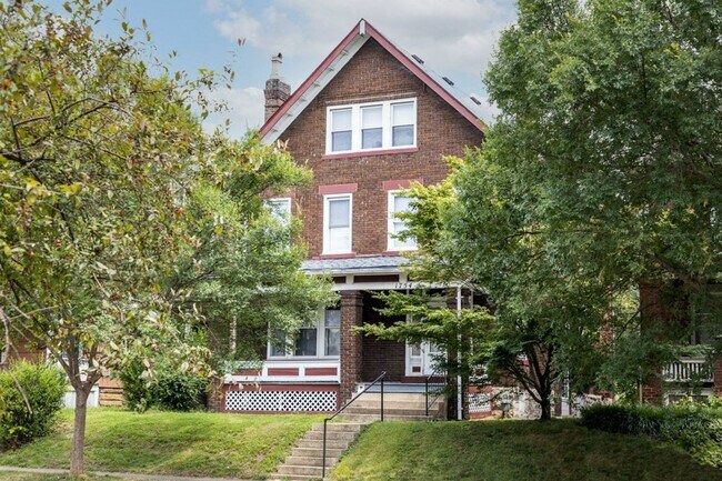 Building Photo - 1754 N 4th St