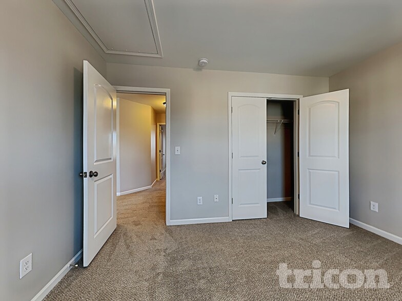 Building Photo - 3640 Gricklade Dr