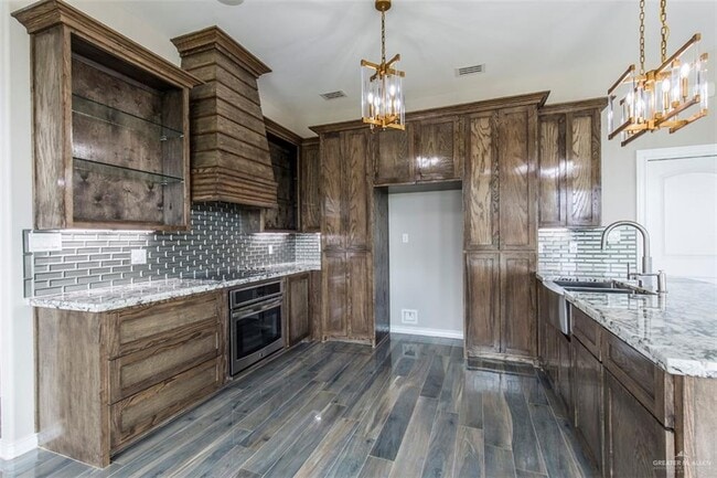 Building Photo - 19 N 29th St