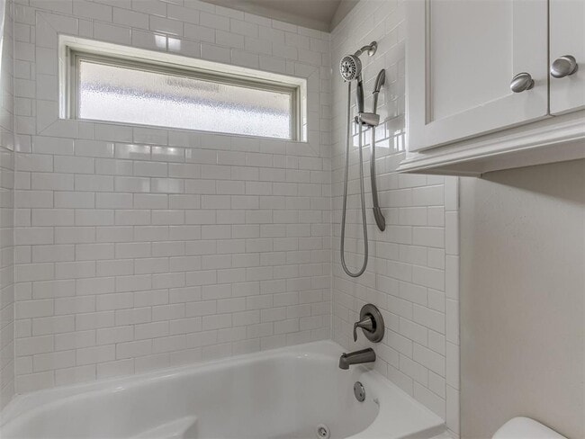 Building Photo - 4220 Calm Waters Way