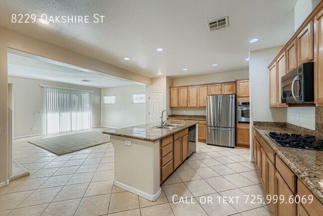Building Photo - 8229 Oakshire St