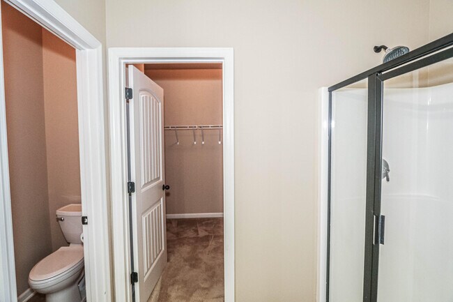 Building Photo - 1357 Highwoods Pass