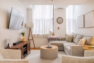 Building Photo - 188 North St