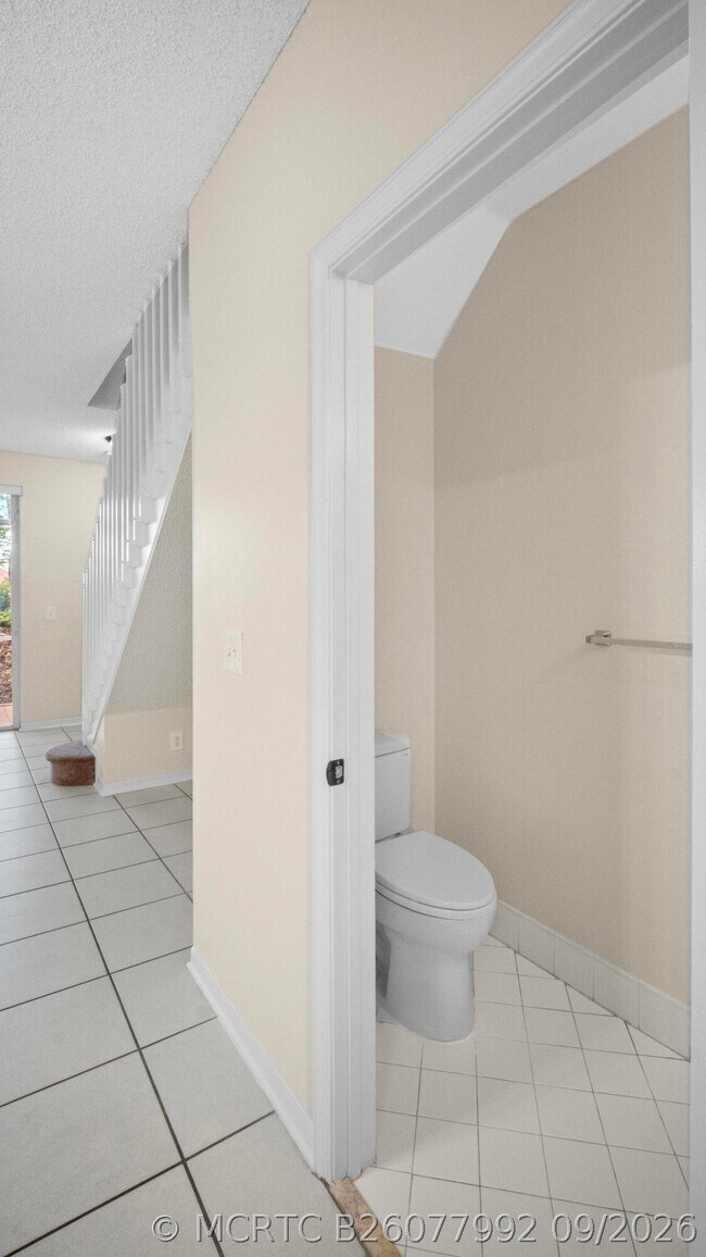 Building Photo - 3636 San Simeon Cir