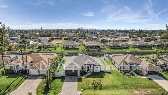 Building Photo - 318 SE 15th Terrace