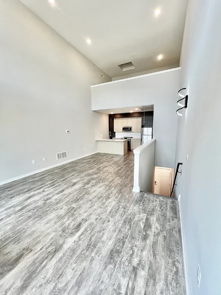 Building Photo - 1730 Ridge Ave
