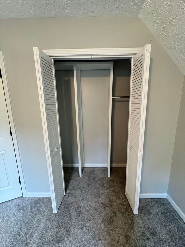 Building Photo - !!!WARNING: AVOID SCAMS CONFIRM RENTAL AT ...