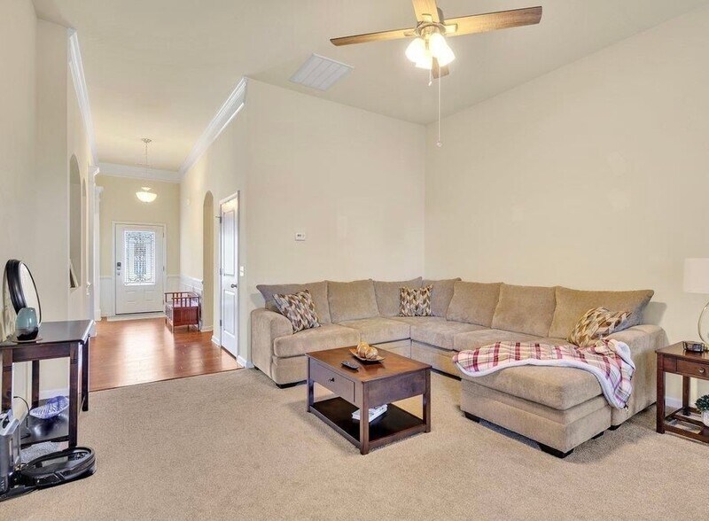 Building Photo - 59 Bayside Ct