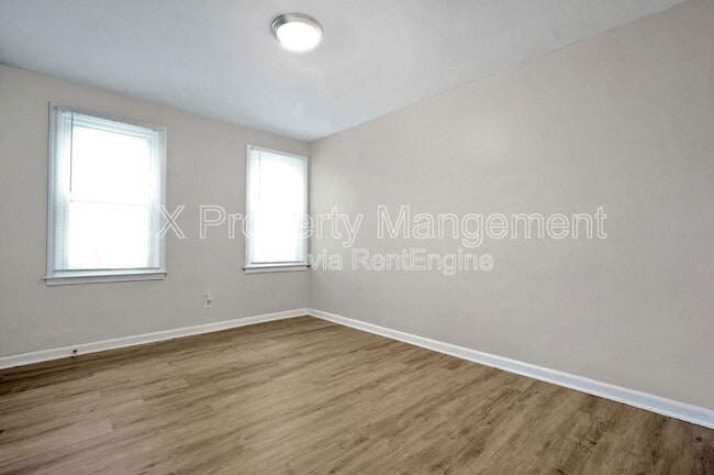Building Photo - 350 S Chase Ave