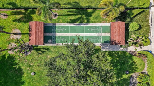 Building Photo - 14375 Strathmore Ln