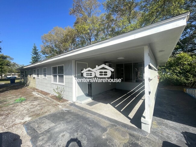 Building Photo - 310 S Arcturas Ave