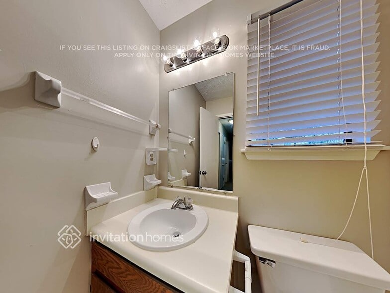 Building Photo - 4299 Buckingham Pl