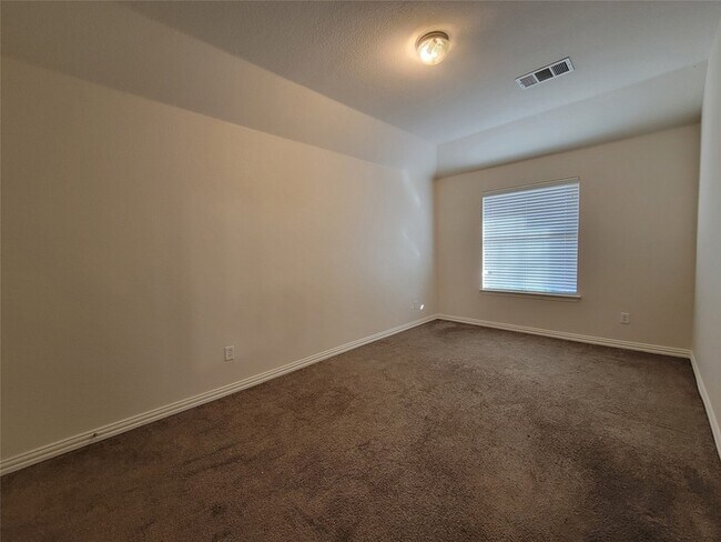 Building Photo - 9717 Sinclair St