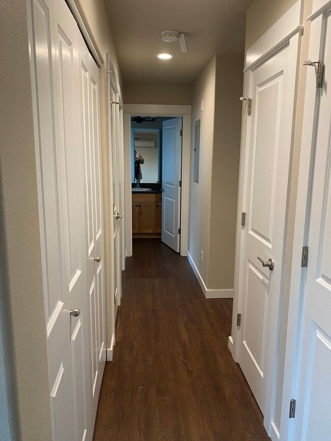 Building Photo - Brand New 2 Bedroom House in Green!