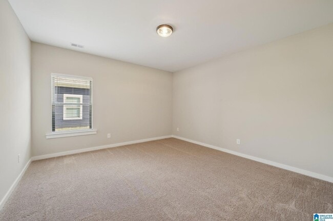 Building Photo - 152 Kings Wy