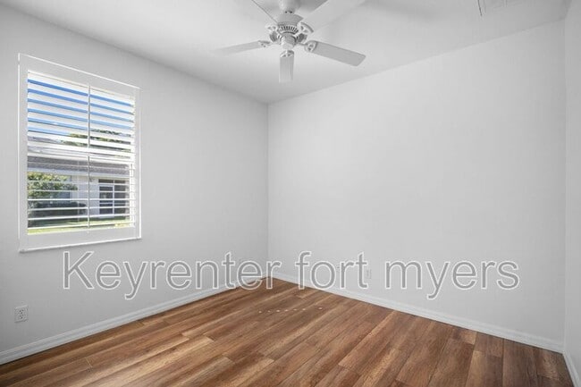 Building Photo - 3525 Arclight Ct