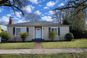 Building Photo - Beautiful 5 Bed, 2 Bath Single-Family House with Large Fenced Backyard Close to OSU!