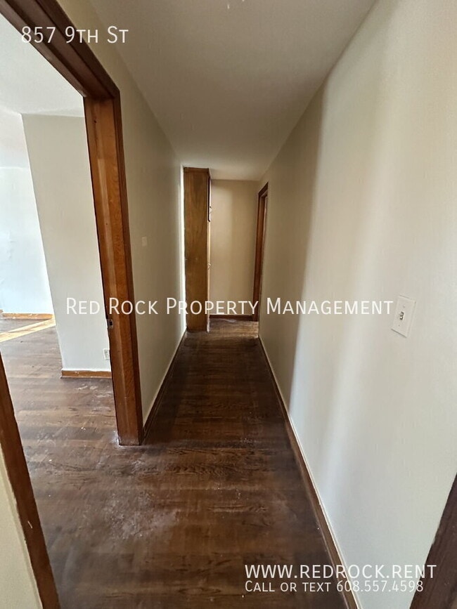 Building Photo - 857 9th St