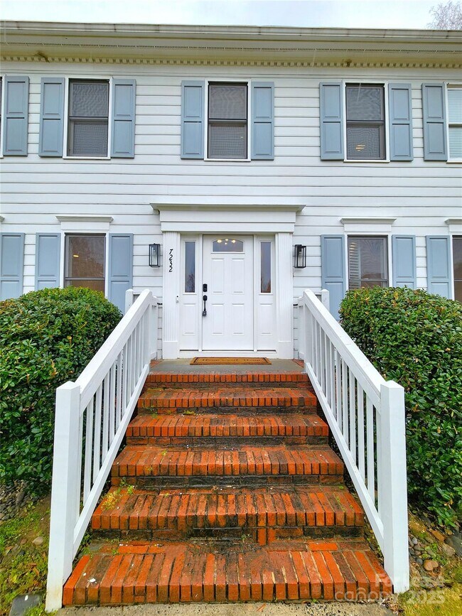 Building Photo - 7232 Sheffingdell Dr