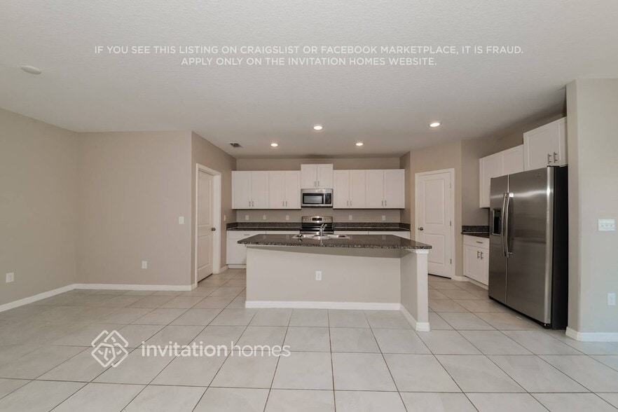 Building Photo - 2184 Jungle Dr