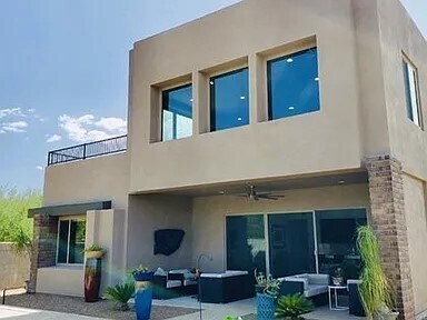 Building Photo - 13117 N La Cañada Dr