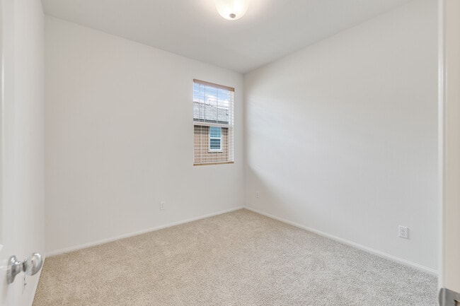 Building Photo - 7398 Solstice Pl