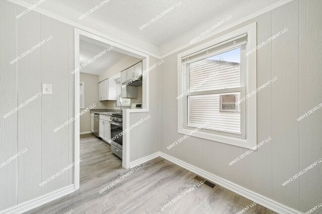 Building Photo - Charming 3-Bedroom Ranch for Rent in Redford