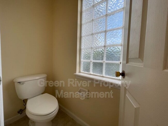 Building Photo - 1804 Sea Pines Ln