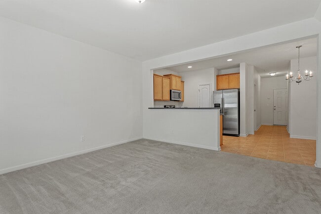 Building Photo - 731 Maypearl Ln