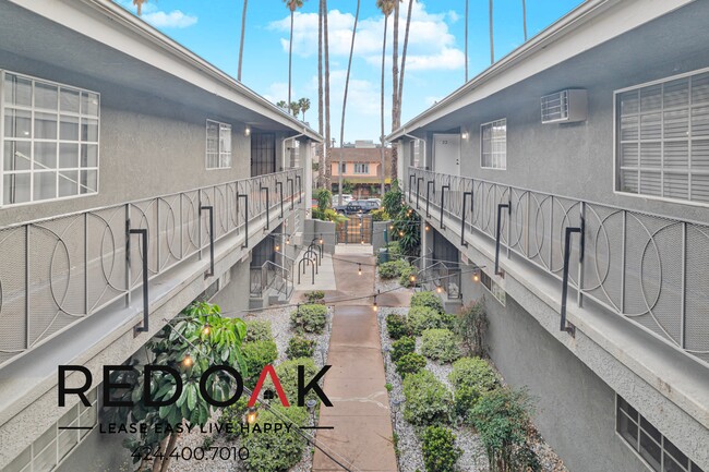Building Photo - 6029 Carlton Way