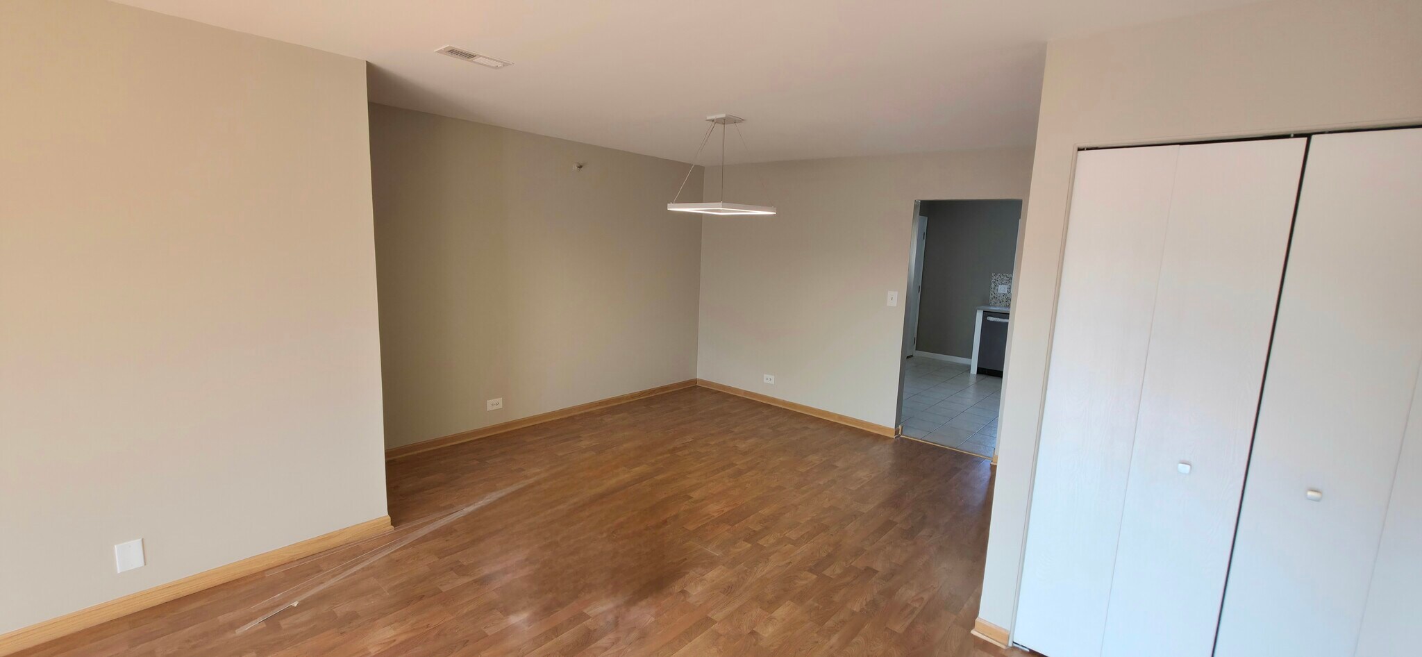 Building Photo - 4132 Cove Ln
