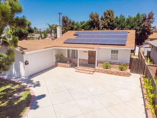 Building Photo - Beautiful 4 Bedroom Home in Garden Grove