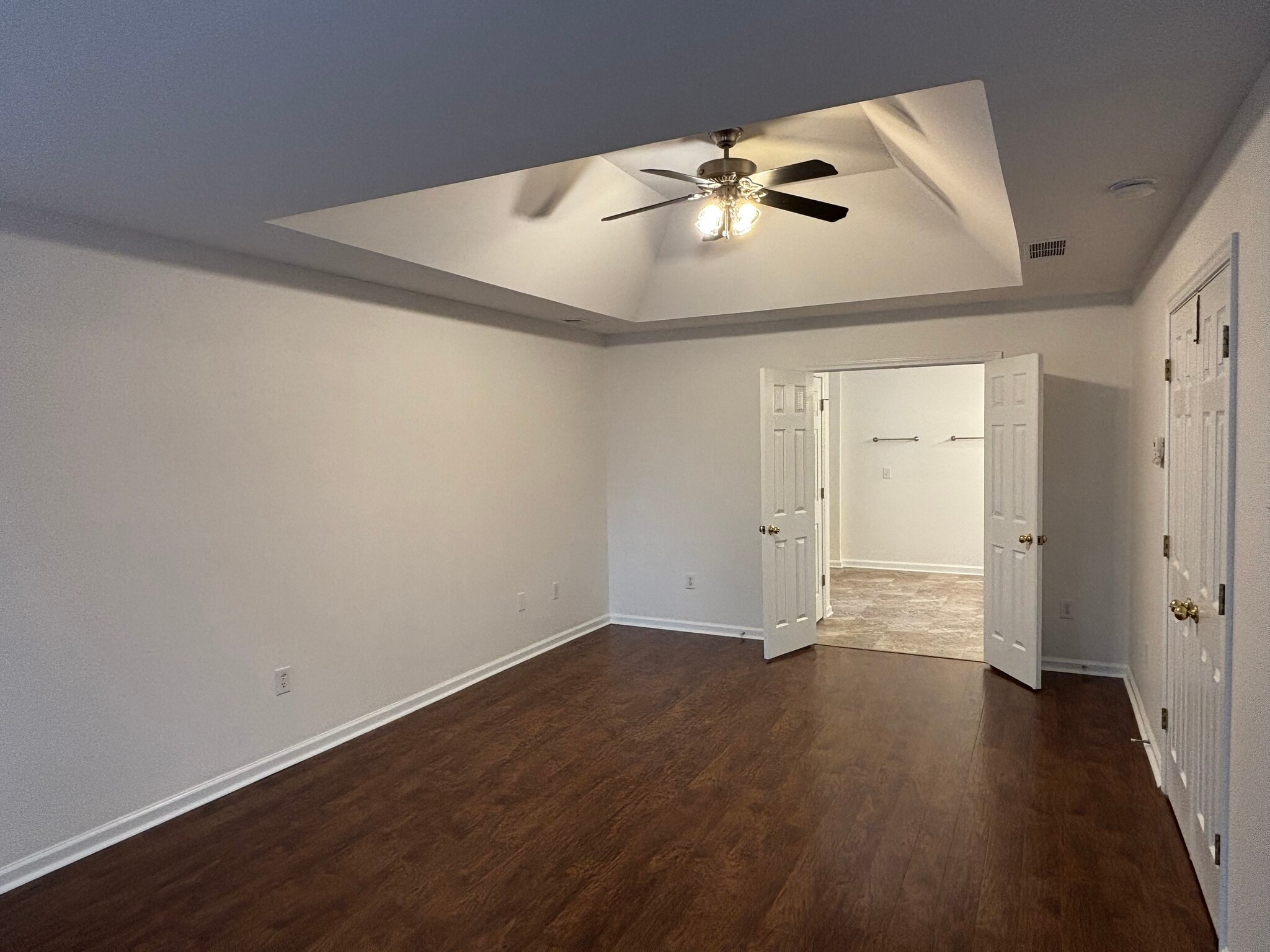 Building Photo - 27 Farm Brook Way