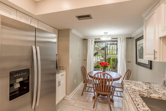 Building Photo - 13329 Polo Club Rd