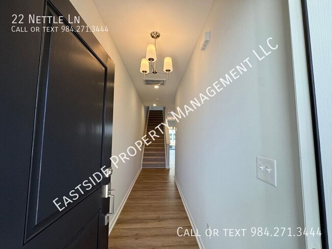 Building Photo - Brand New townhouse, pool community, Open ...