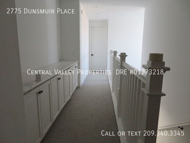 Building Photo - 2775 Dunsmuir Ave