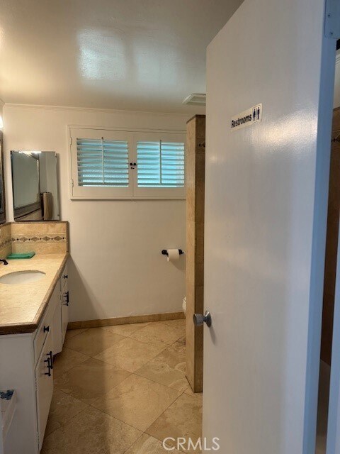 Building Photo - 1200 W Rowan St