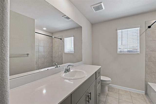 Building Photo - 810 Honeydew Ln
