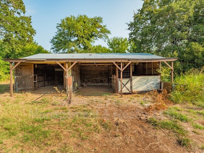 Building Photo - 3701 Weatherford Hwy