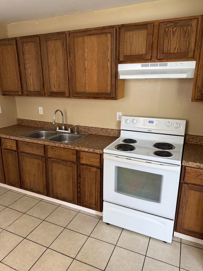 Building Photo - 5730 Cameron Blvd