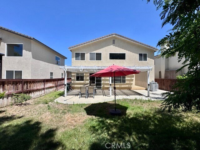 Building Photo - 30997 Oakhill Dr