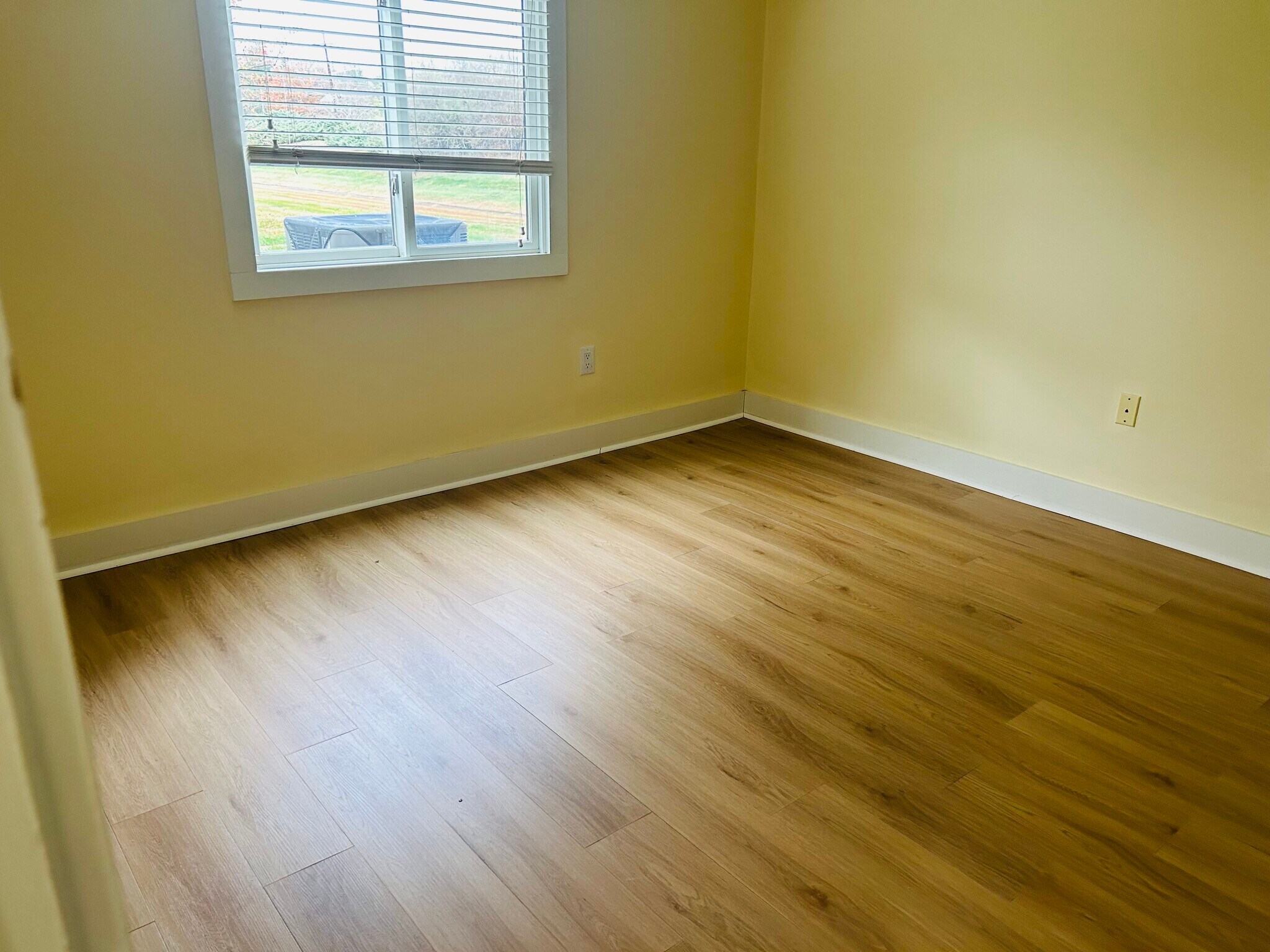 Building Photo - 1914 Aspen Dr