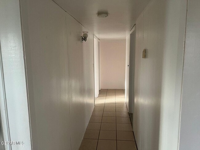 Building Photo - 129 Tassie Way