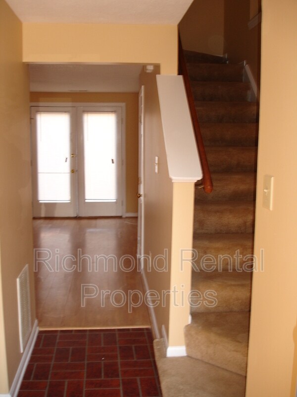 Building Photo - 7738 Pomeroy Ct