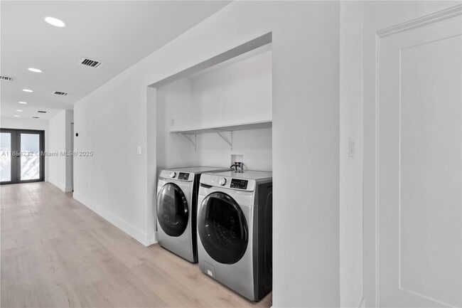 Building Photo - 407 NW 45th St
