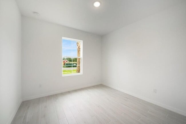 Building Photo - 4971 Armina Pl
