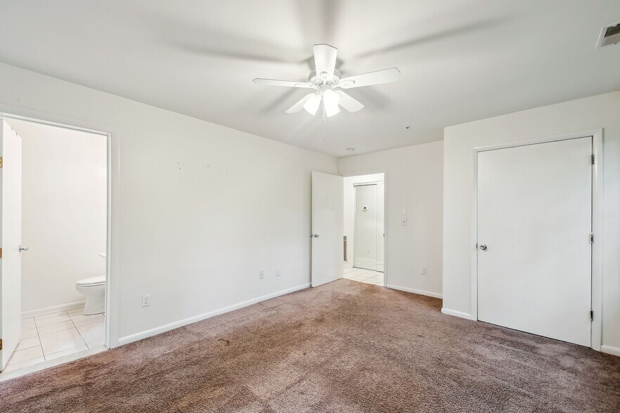 Master Bedroom Looking at Door to Hallway - 30 Hearthstone Ct