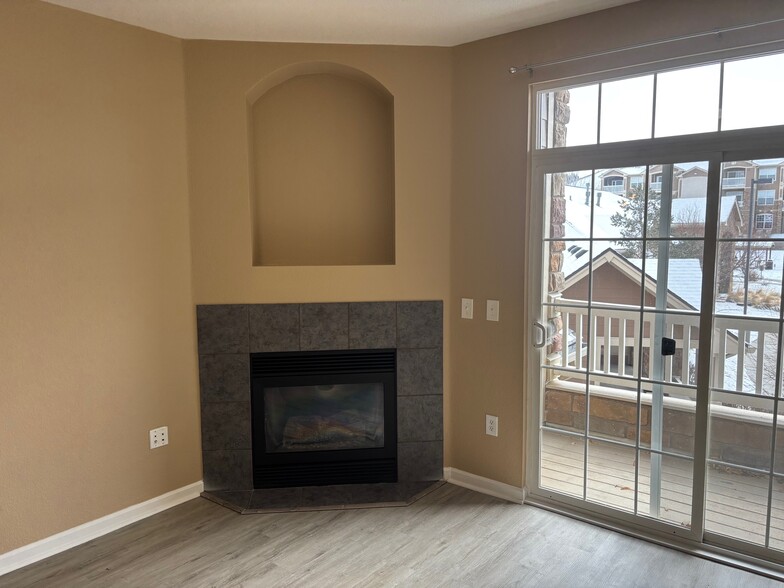 Building Photo - 7440 S Blackhawk St