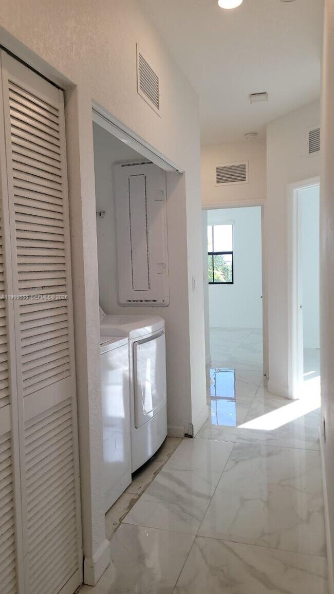 Building Photo - 22910 SW 127th Pl