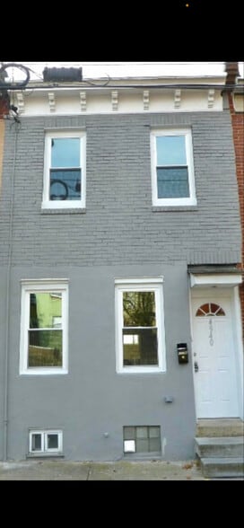 Building Photo - 4940 W Stiles St